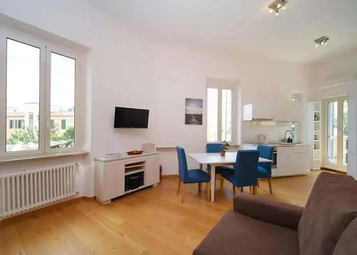 Clivo 2 St Peter Buddyrent Apartment Rom