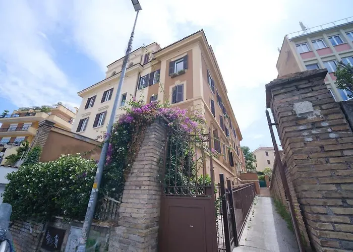 Clivo 2 St Peter Buddyrent Apartment Rom